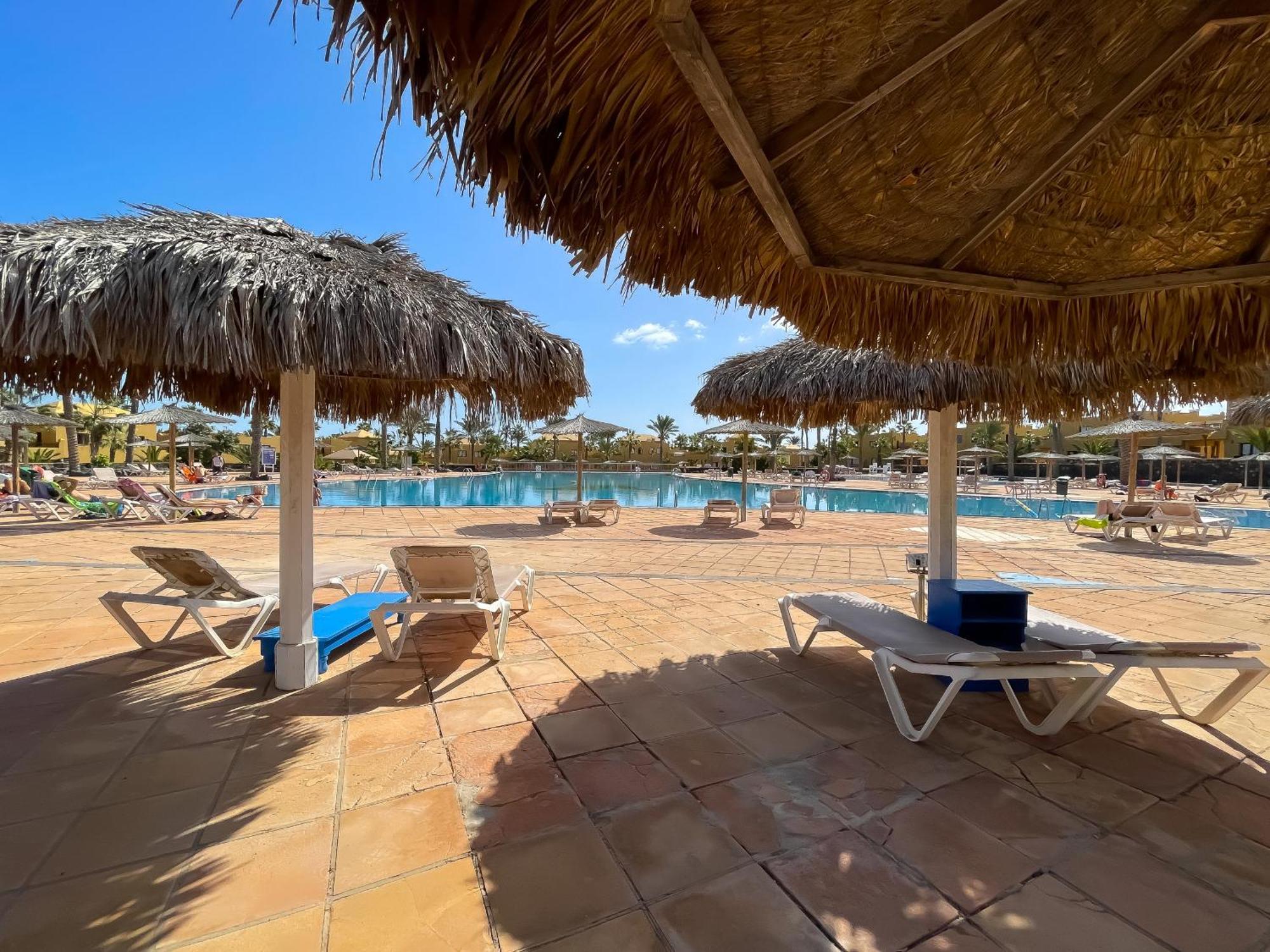 شقة B-Rent Casa Angela Pool View كوراليهو المظهر الخارجي الصورة
